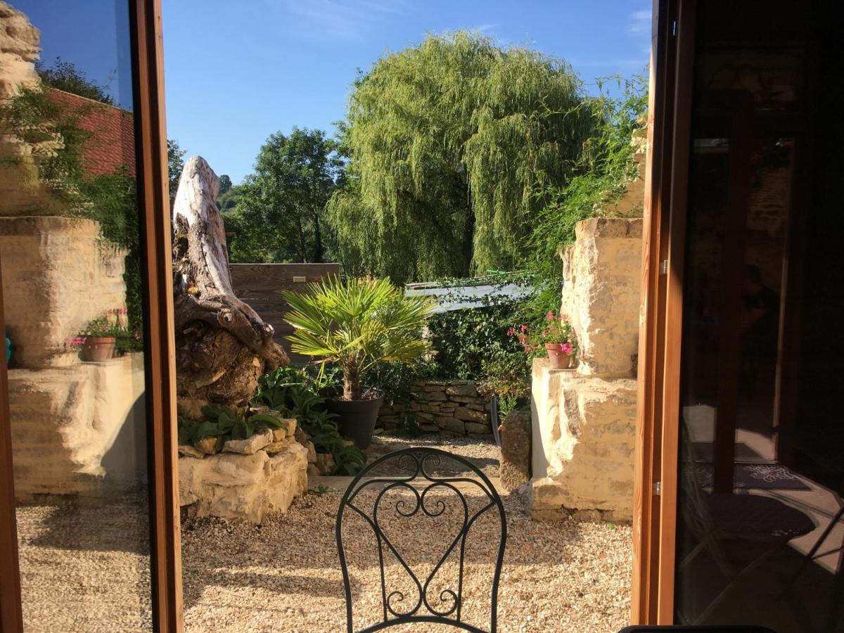 Au Cheval Bleu Bed & Breakfast Fontenay-près-Vézelay Bagian luar foto
