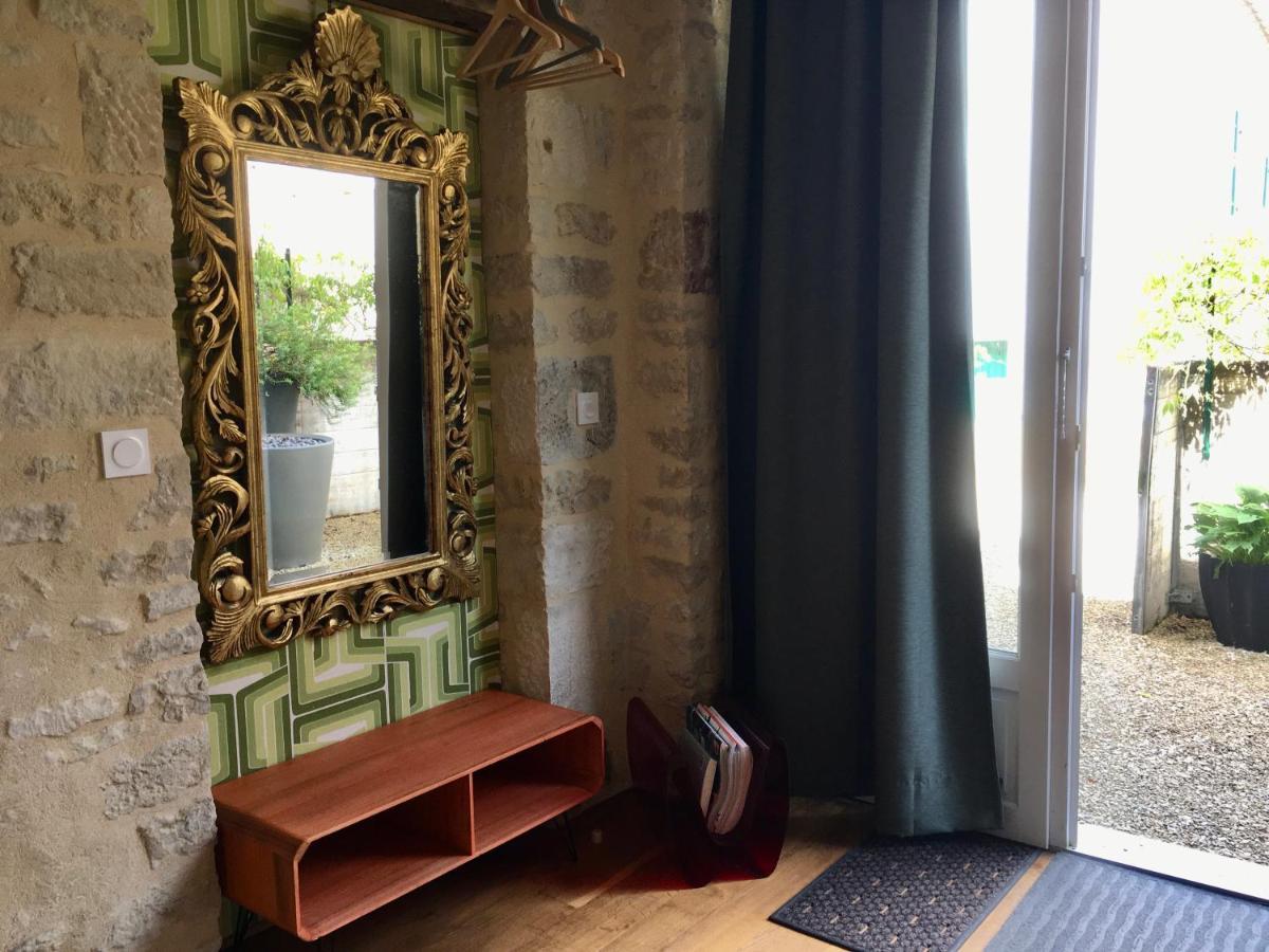 Au Cheval Bleu Bed & Breakfast Fontenay-près-Vézelay Bagian luar foto
