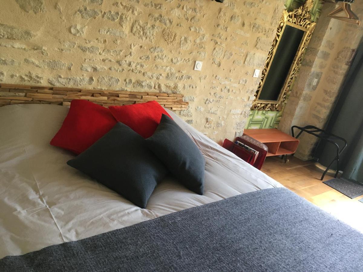 Au Cheval Bleu Bed & Breakfast Fontenay-près-Vézelay Bagian luar foto